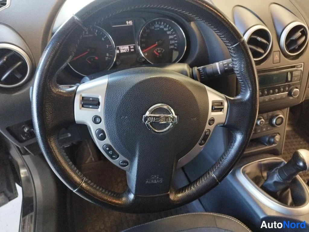 Musta Nissan Qashqai 2010, yksityiskohta, kuva 15