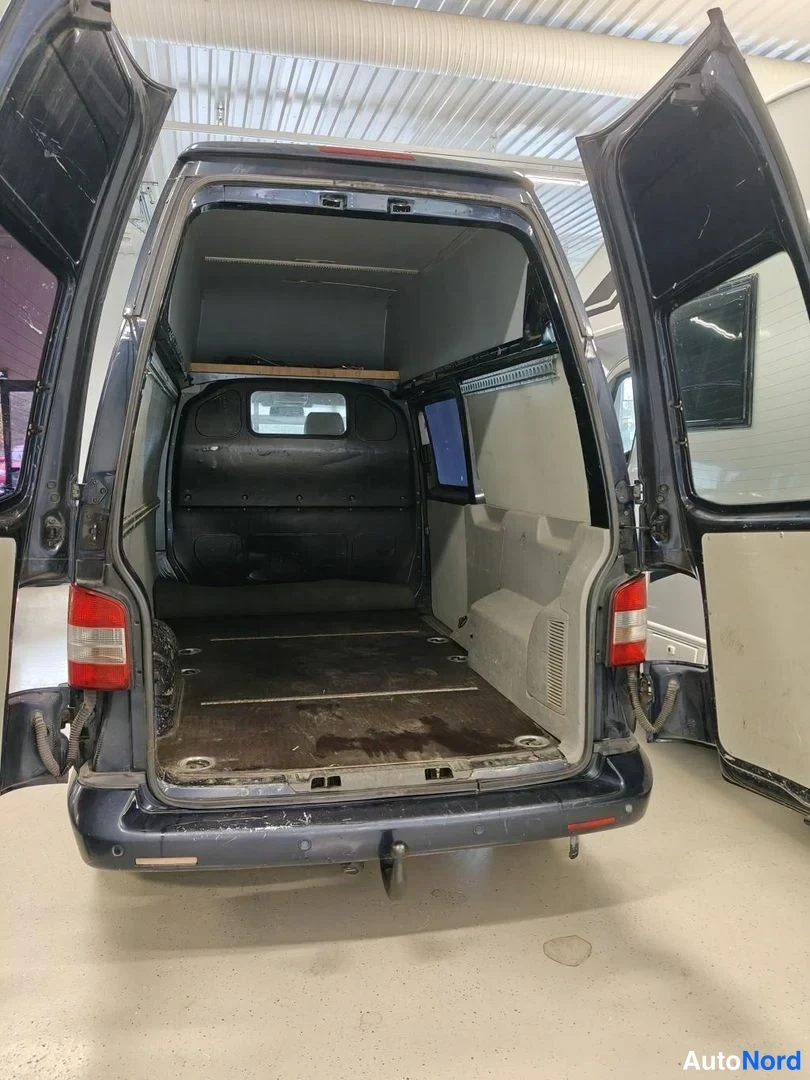 Sininen Volkswagen Transporter 2010, takaa, kuva 5