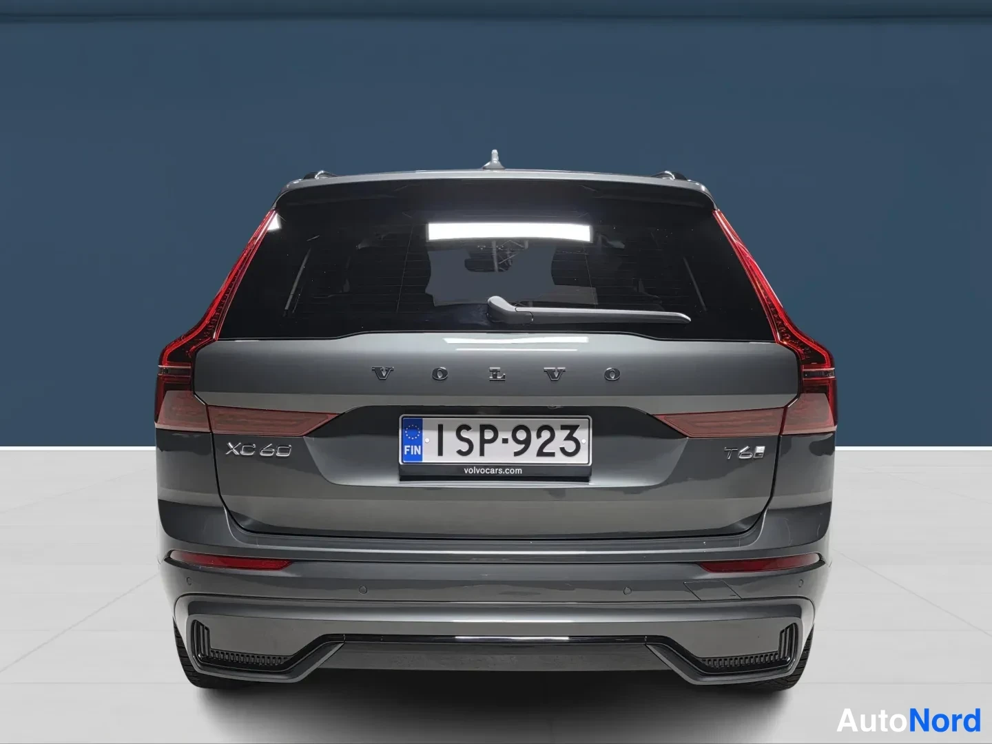 Vihreä Volvo XC60 2026, takaa, kuva 7