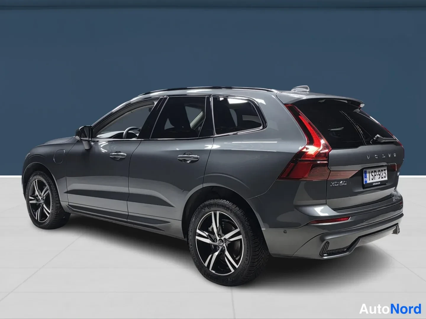 Vihreä Volvo XC60 2026, takaviisto, kuva 6