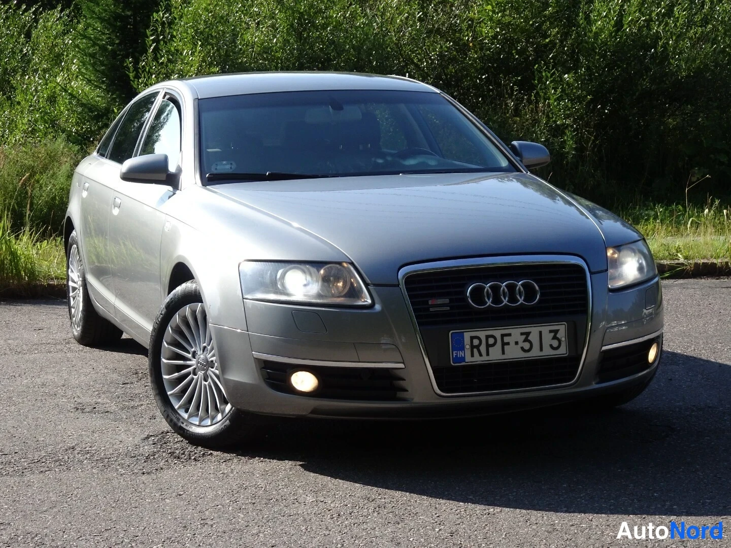 Harmaa Audi A6 2006, etuviisto, keula oikealle, kuva 6