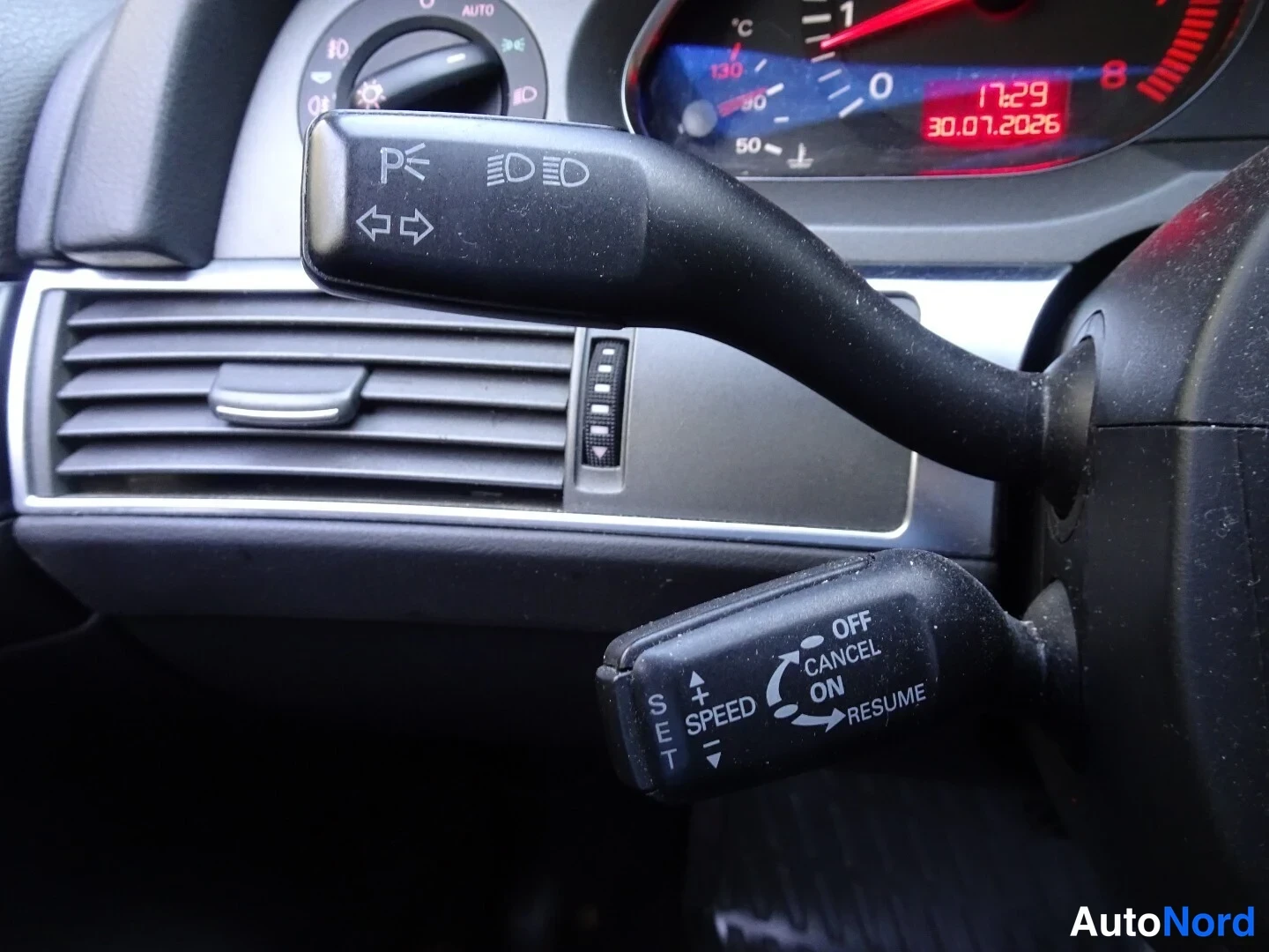 Harmaa Audi A6 2006, yksityiskohta, kuva 36