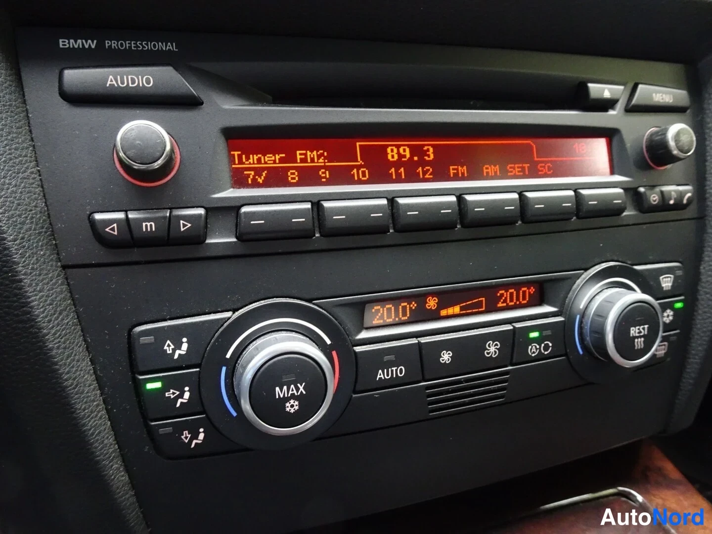 Musta BMW 335i 2007, yksityiskohta, kuva 32