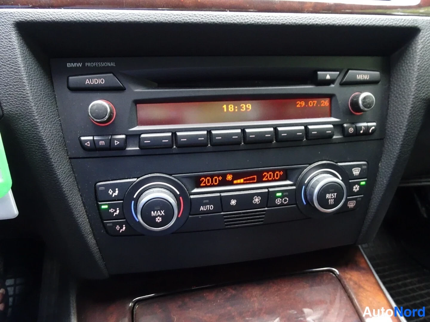 Musta BMW 335i 2007, yksityiskohta, kuva 33