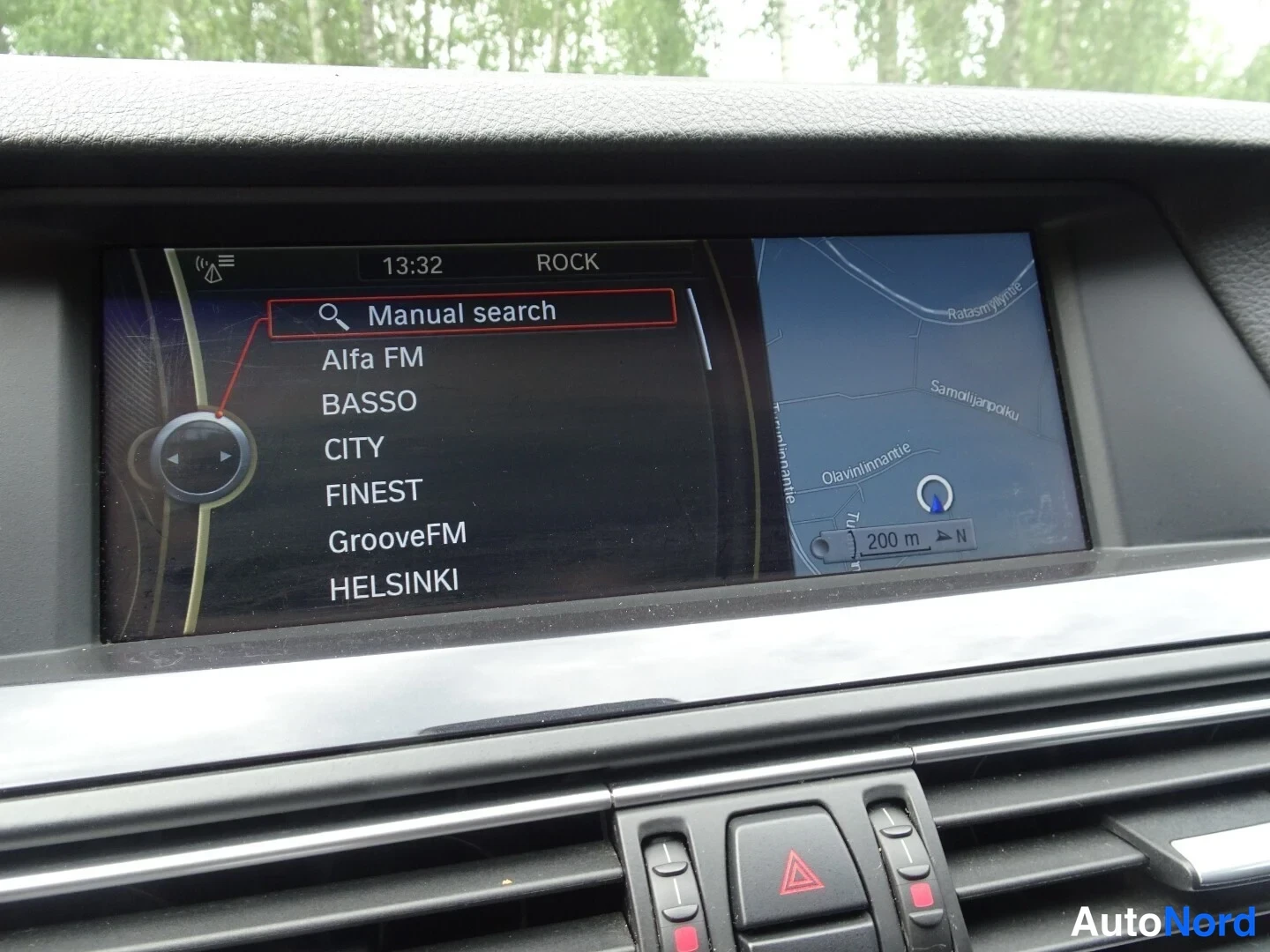 Valkoinen BMW 530d xDrive 2012, yksityiskohta, kuva 34