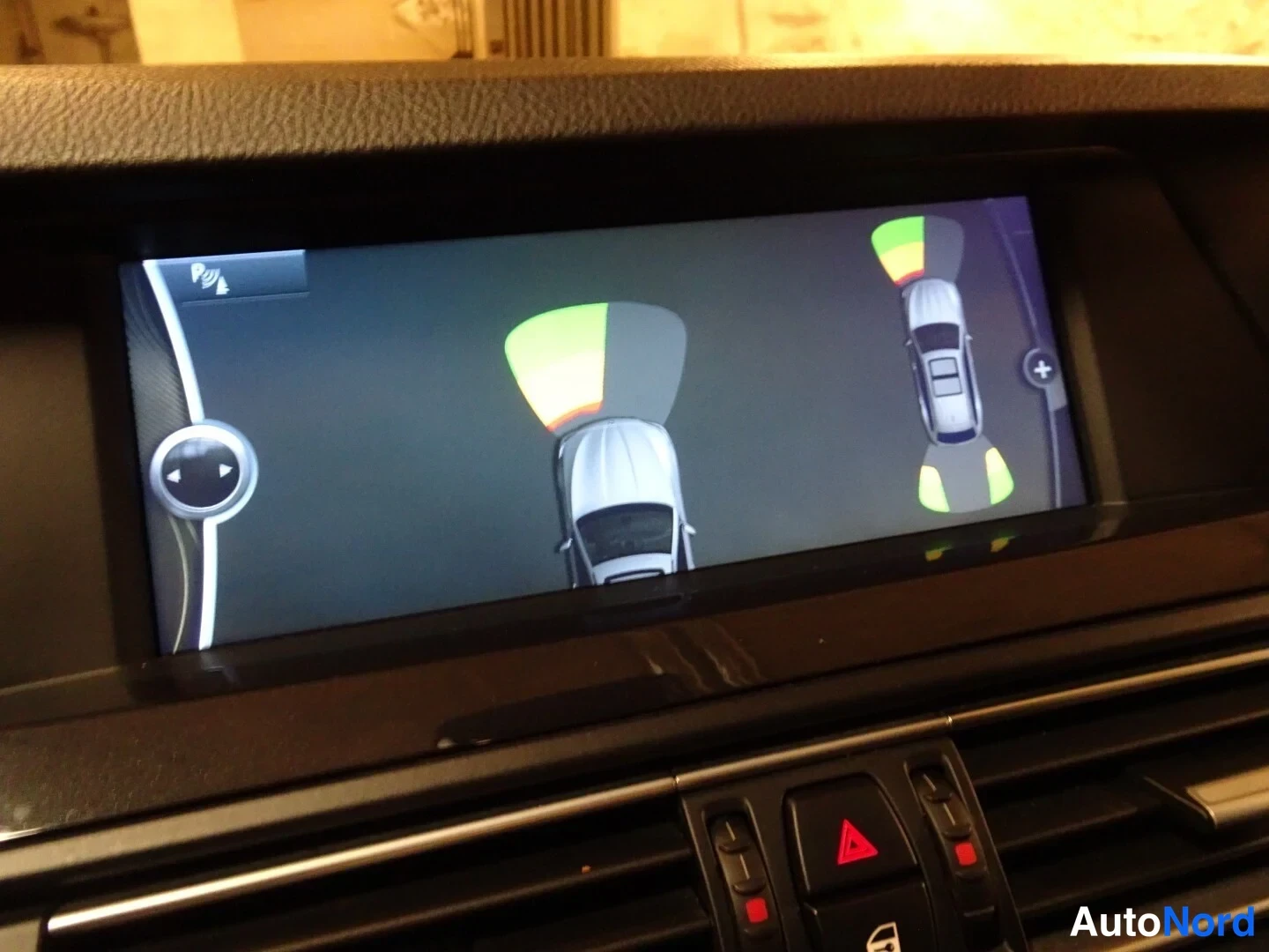 Valkoinen BMW 530d xDrive 2012, yksityiskohta, kuva 35