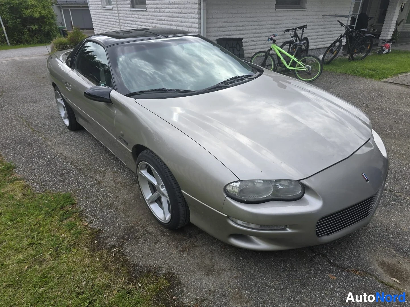 Hopea Chevrolet Camaro 1999, etuviisto, keula oikealle, kuva 5