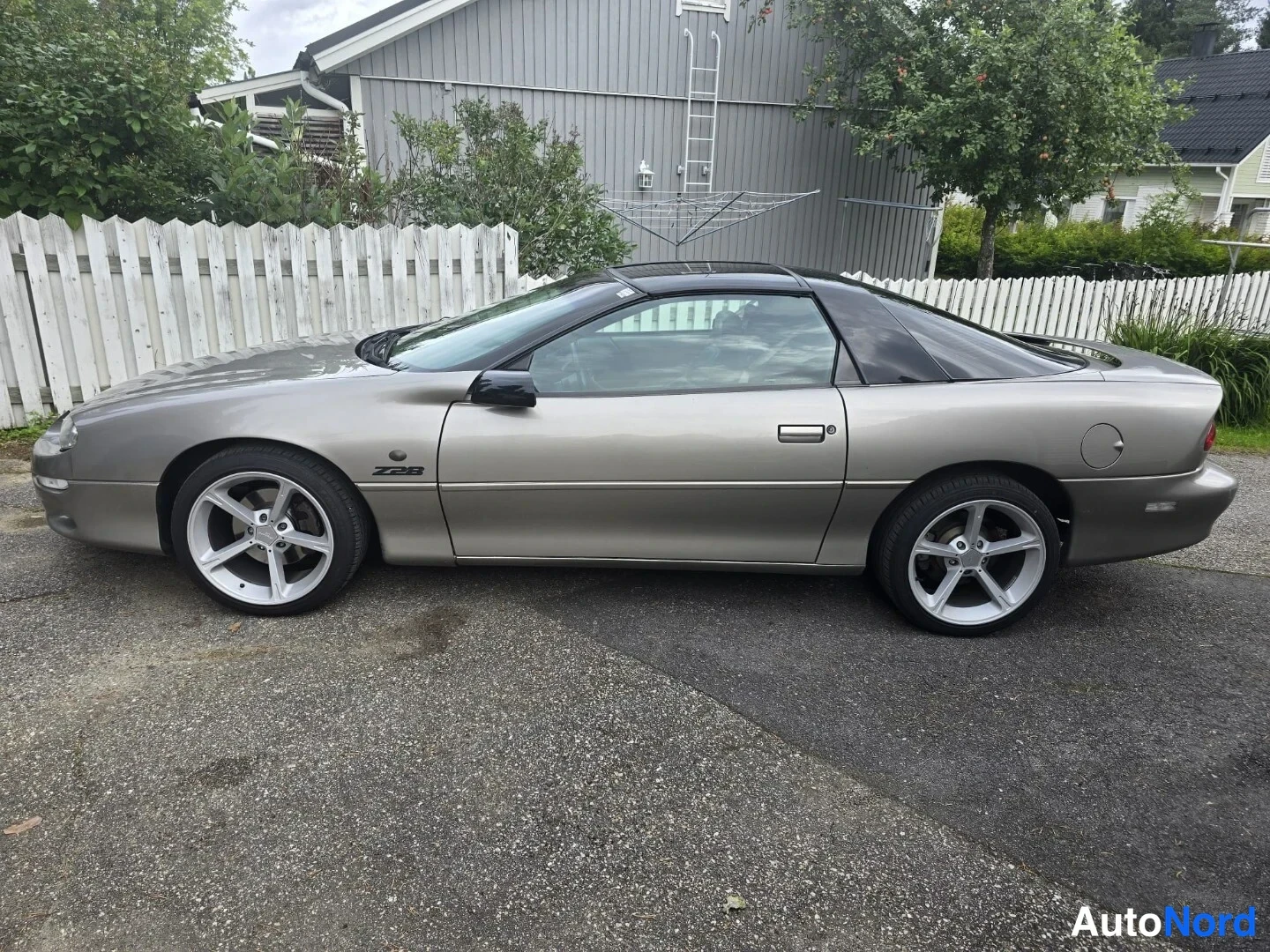 Hopea Chevrolet Camaro 1999, sivulta, kuva 13