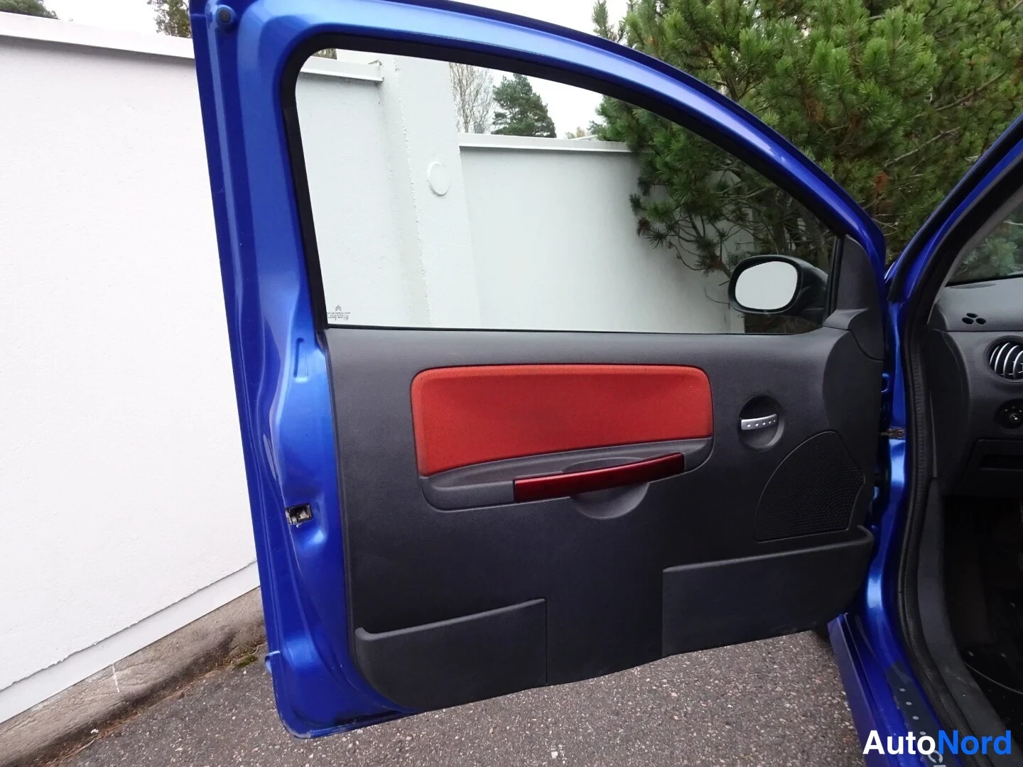 Blue Citroen C2 2004, detail, photo 31