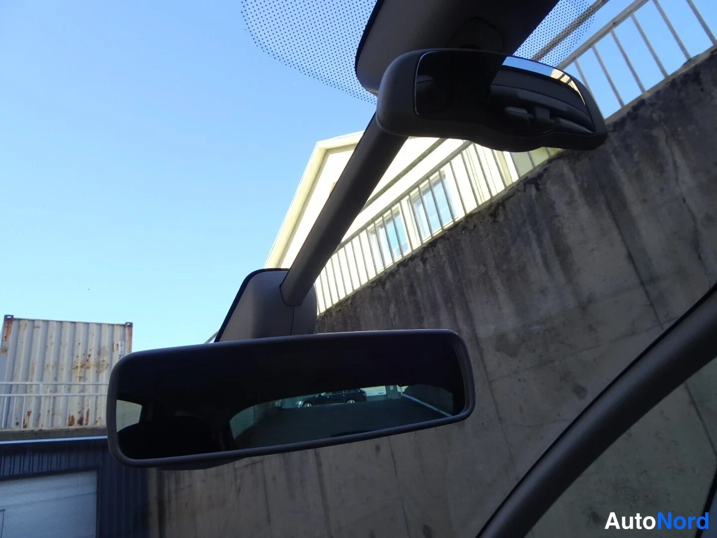 Valkoinen Citroen C4 Picasso 2013, yksityiskohta, kuva 31