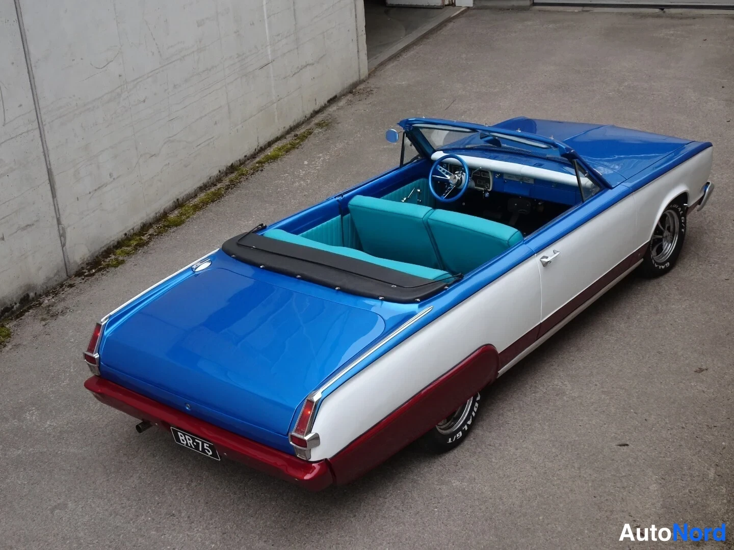 Valkoinen Plymouth Valiant 1966, takaviisto, kuva 10