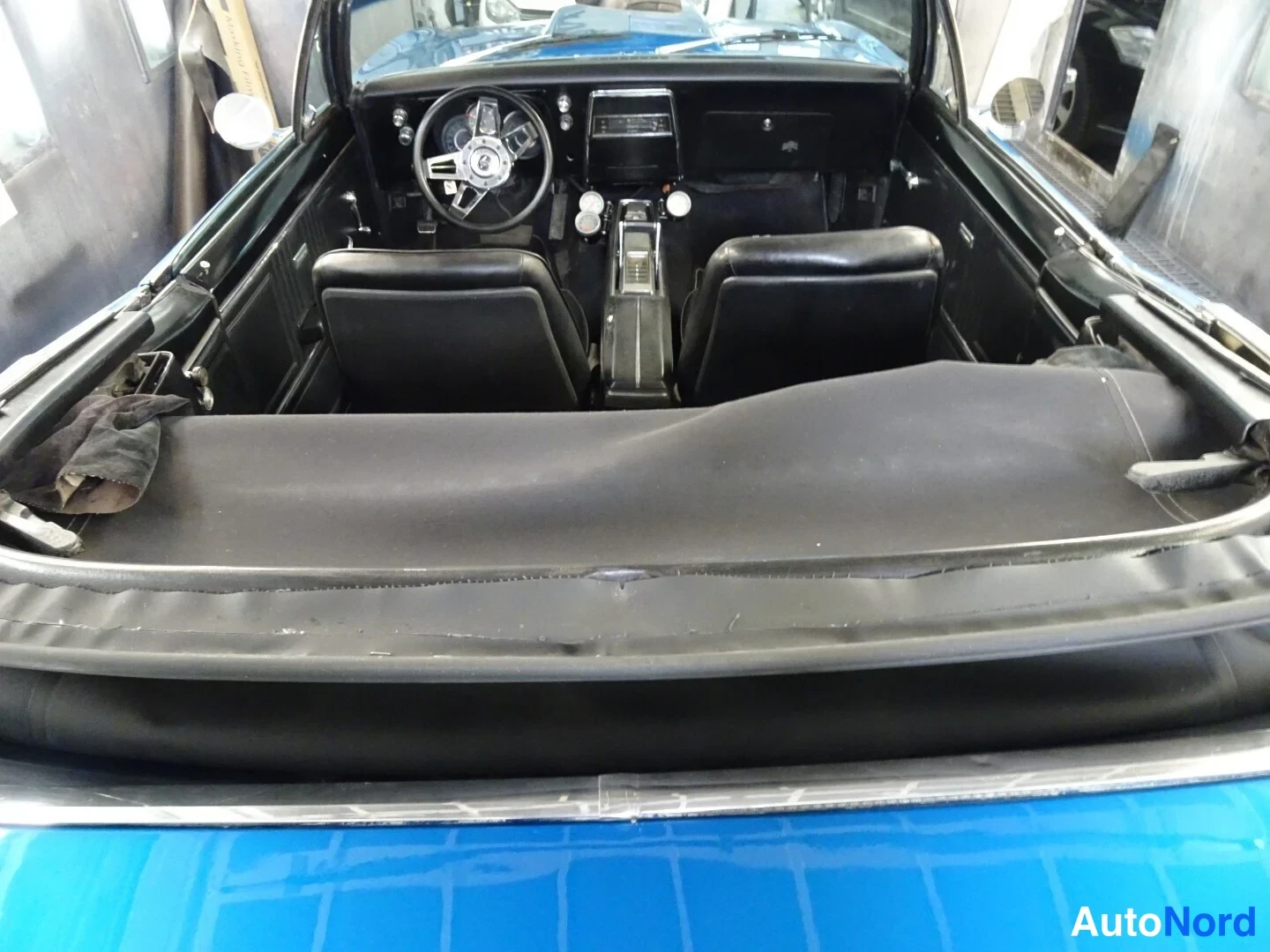 Sininen Pontiac Firebird 1967, ohjaamo, kuva 21