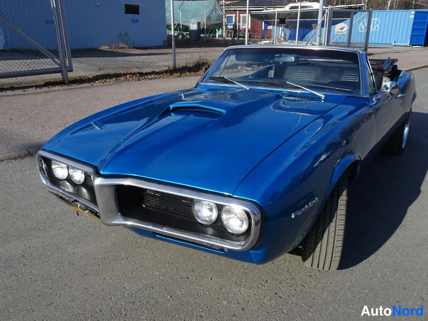 Sininen Pontiac Firebird 1967, etuviisto, keula vasemmalle, kuva 5