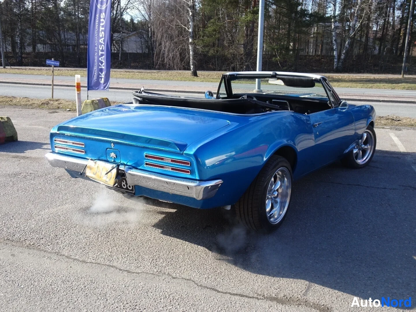 Sininen Pontiac Firebird 1967, takaviisto, kuva 19