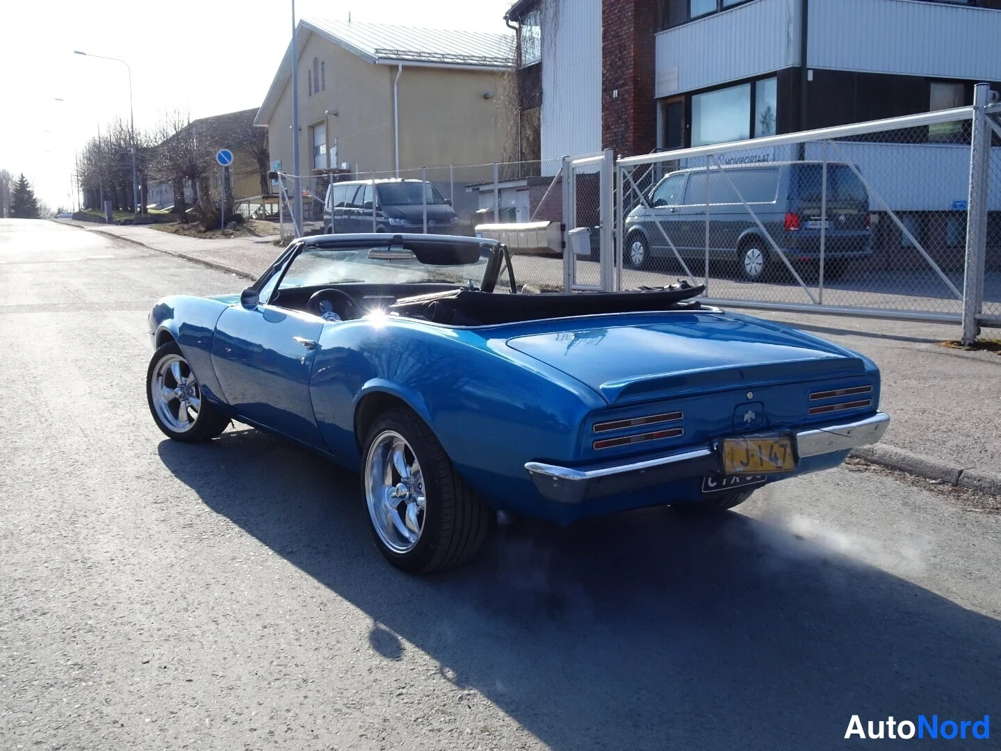Sininen Pontiac Firebird 1967, takaviisto, kuva 17