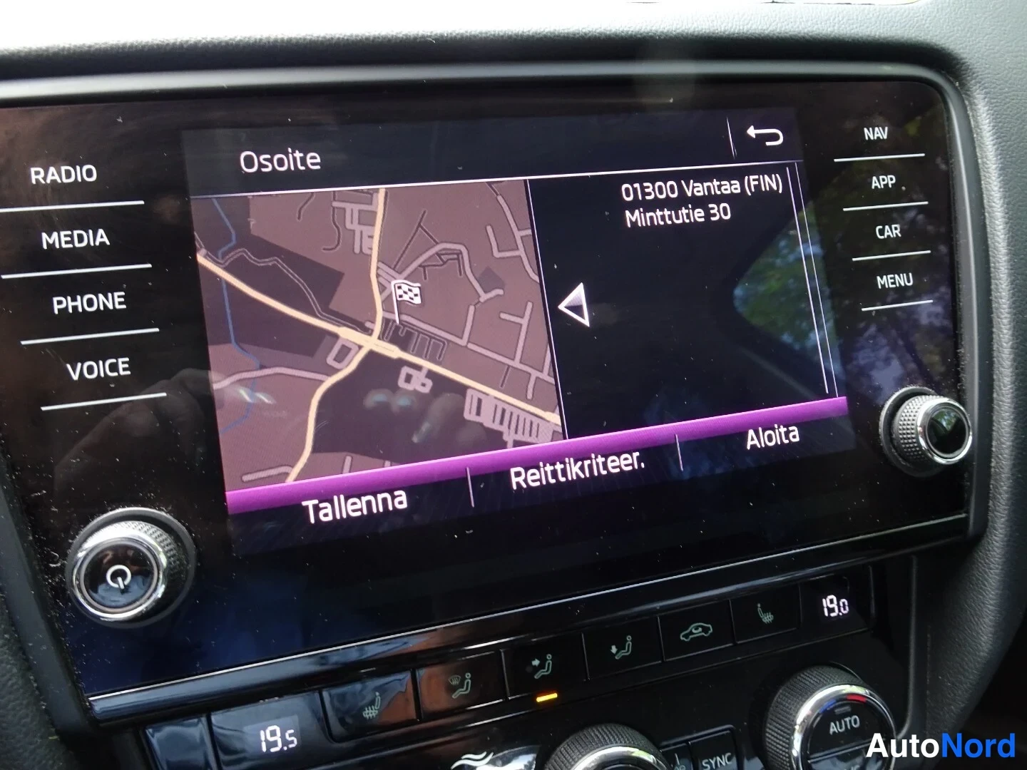 Musta Skoda Octavia 2020, yksityiskohta, kuva 34