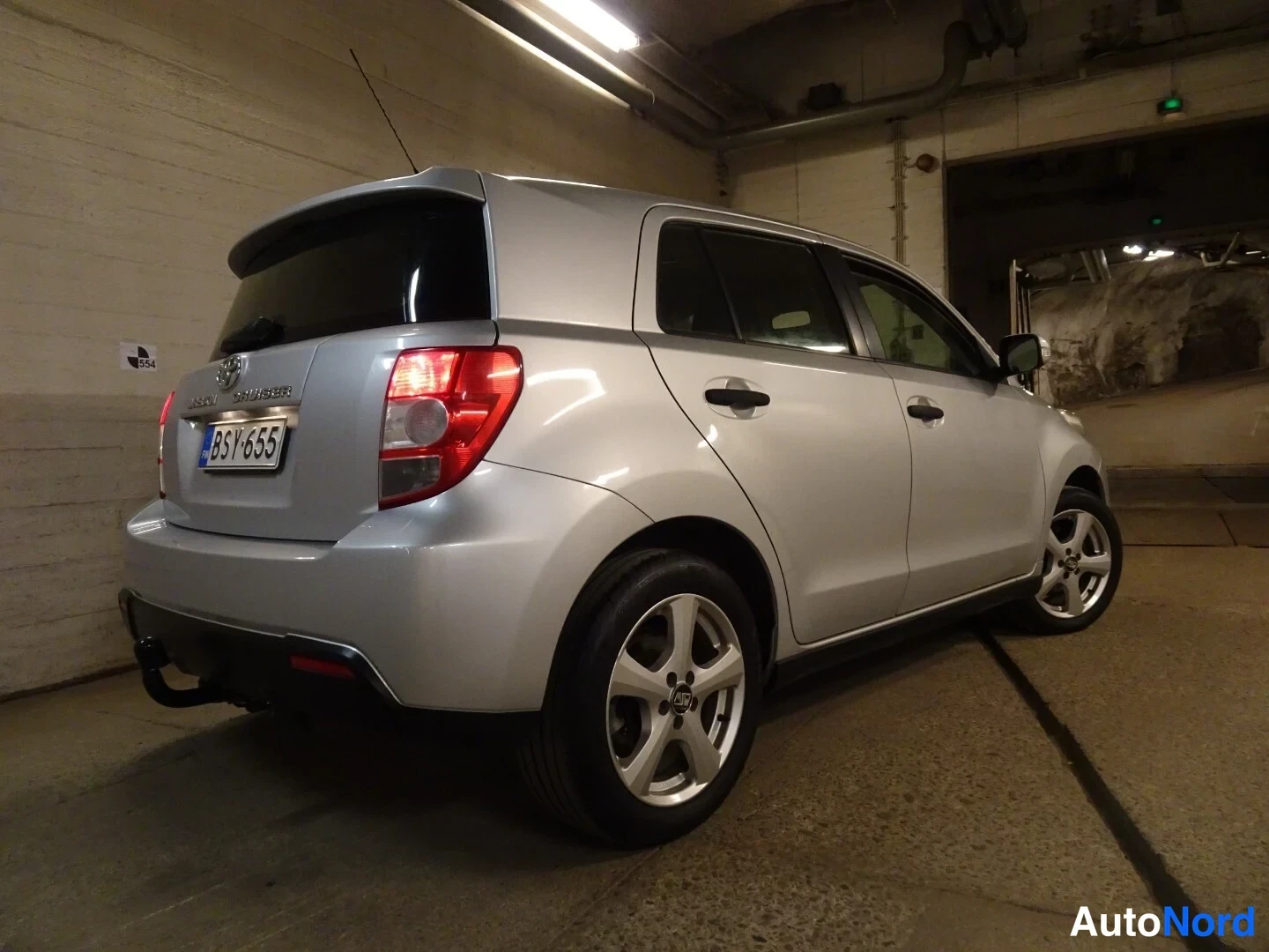 Silver Toyota Urban Cruiser 2009, rear three-quarter, photo 22