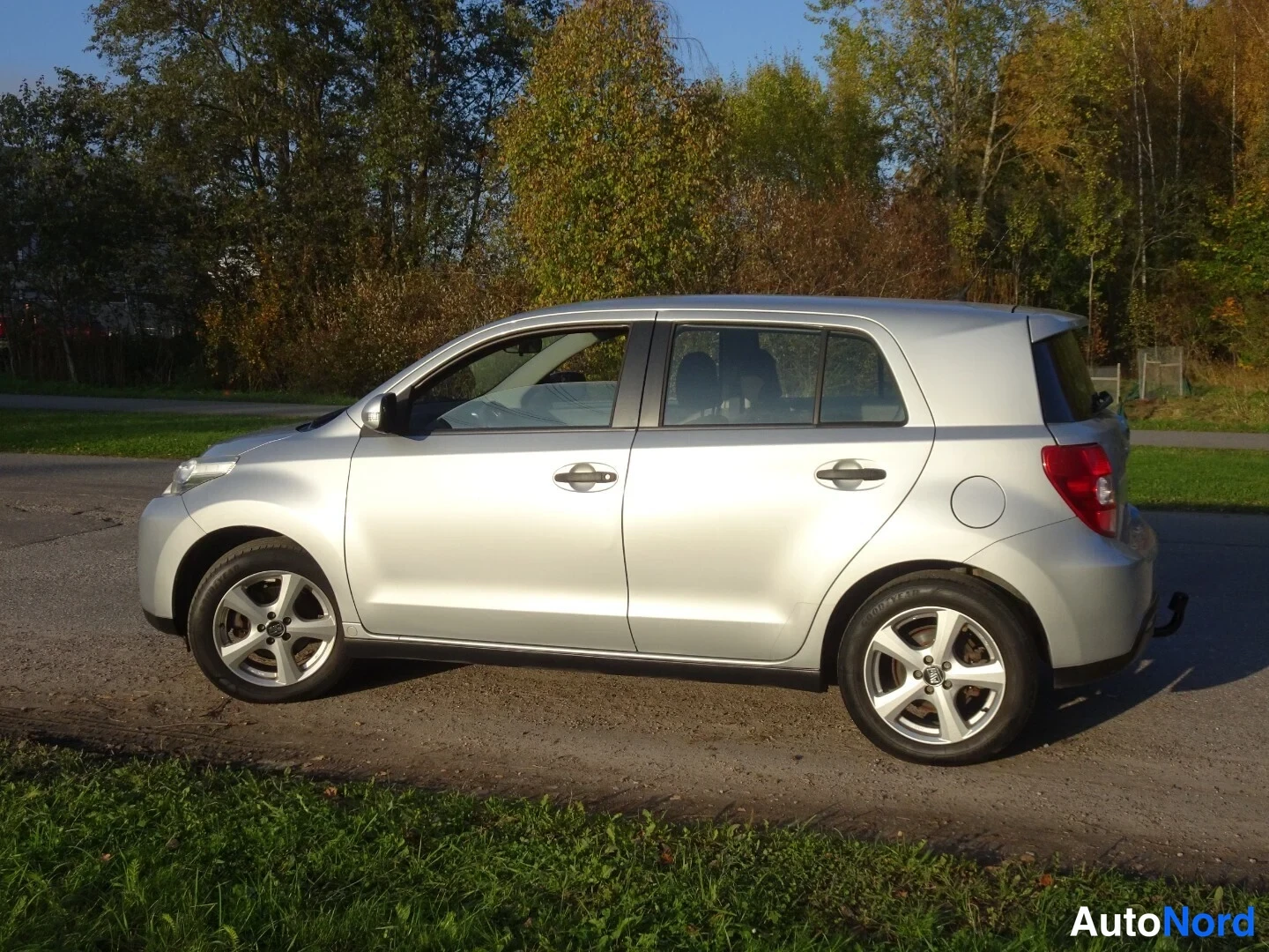 Silver Toyota Urban Cruiser 2009, side, photo 14