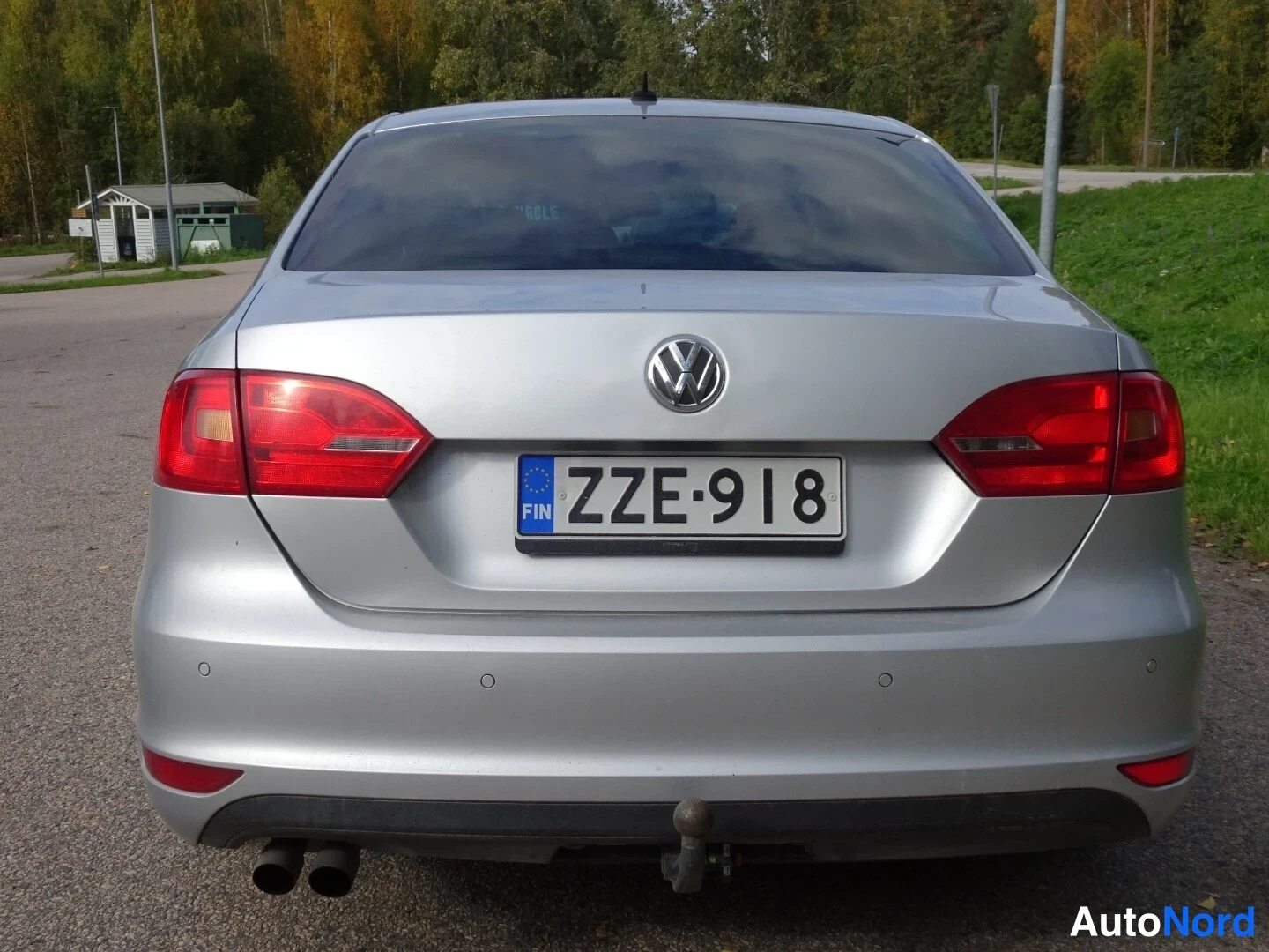 Hopea Volkswagen Jetta 2012, takaa, kuva 11