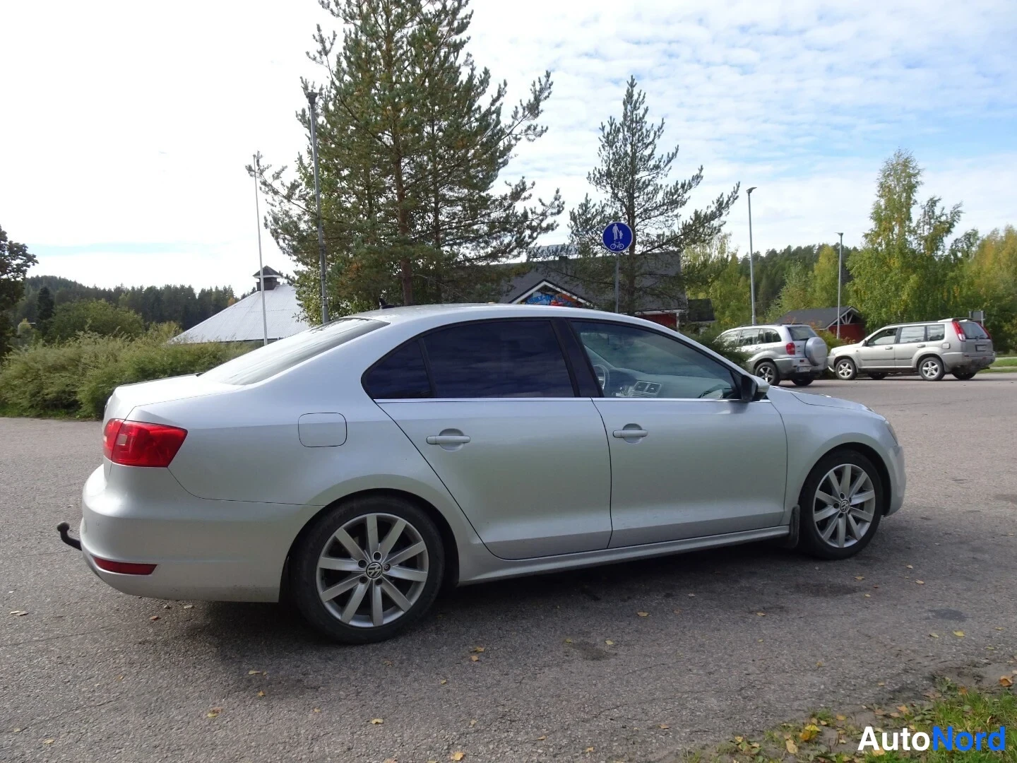 Hopea Volkswagen Jetta 2012, takaviisto, kuva 9