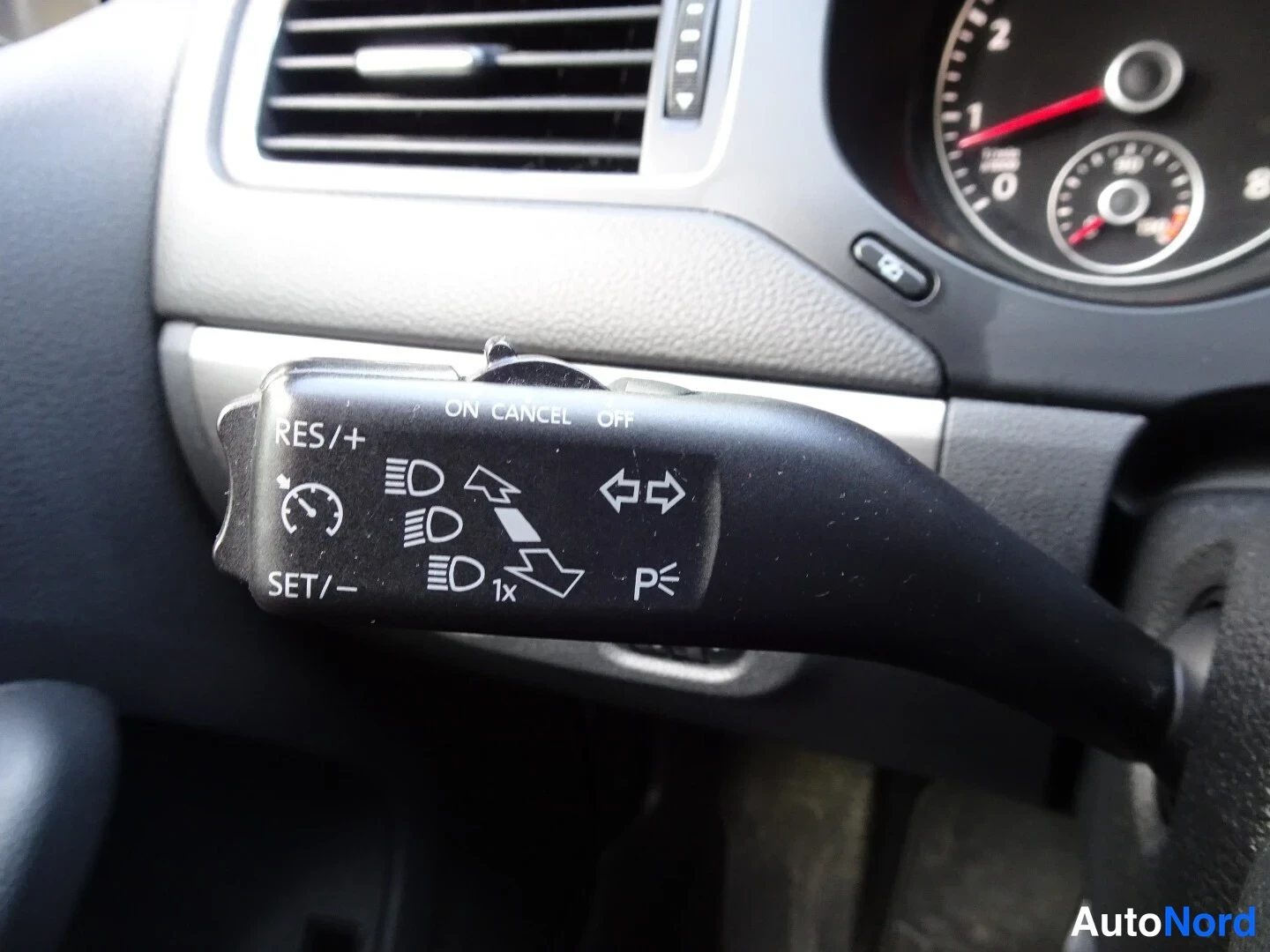 Hopea Volkswagen Jetta 2012, yksityiskohta, kuva 16