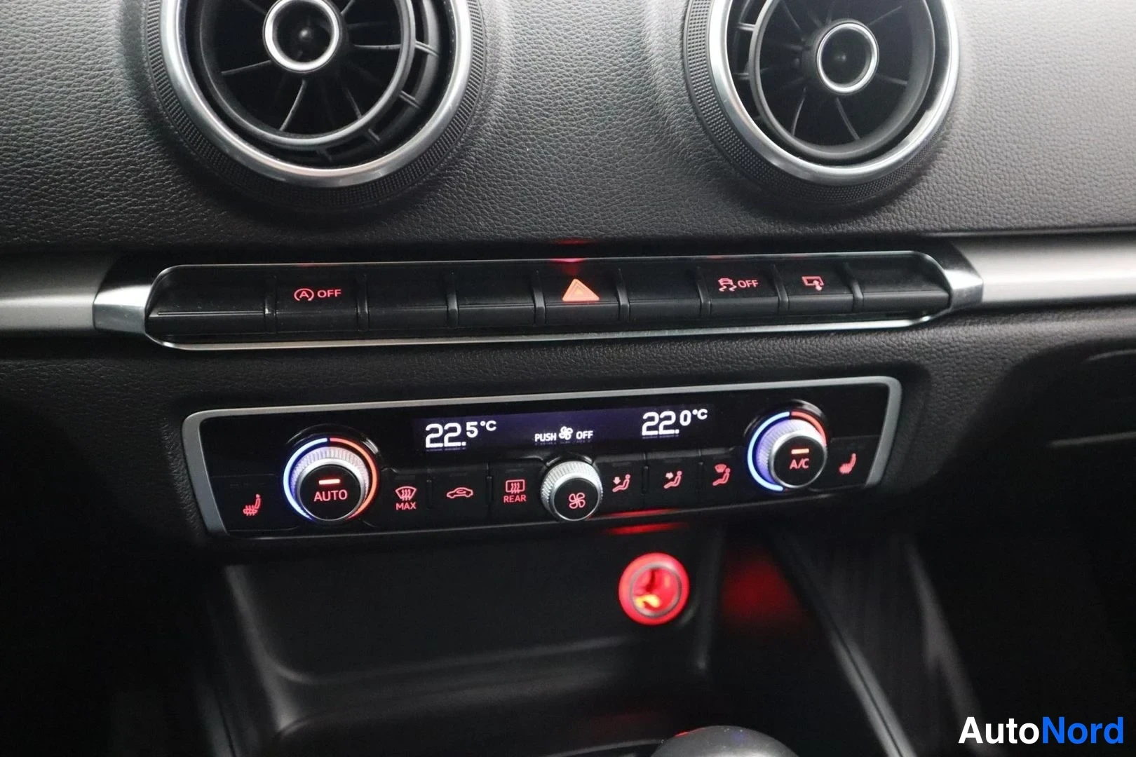 Valkoinen Audi A3 Sportback 2016, yksityiskohta, kuva 27