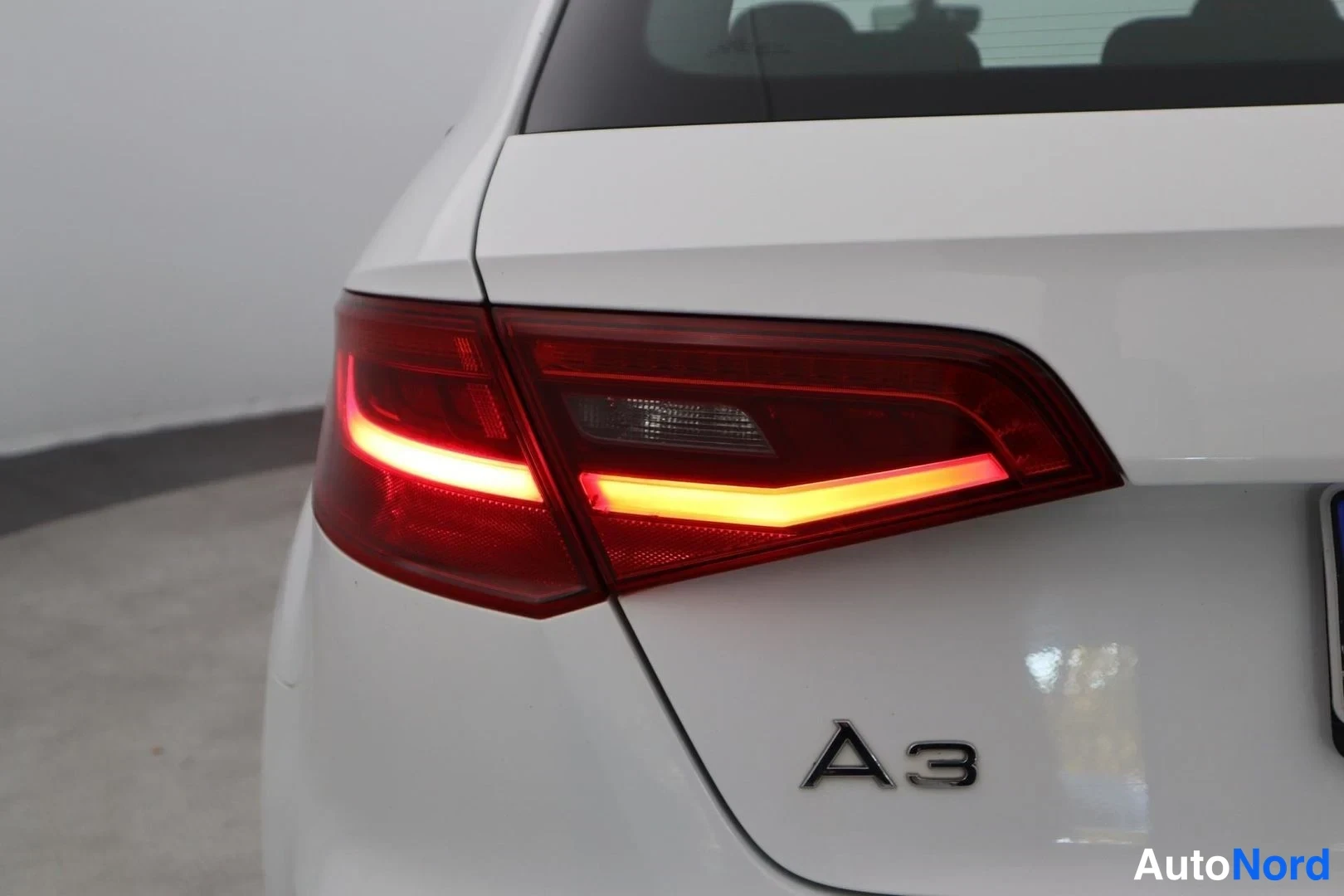 Valkoinen Audi A3 Sportback 2016, yksityiskohta, kuva 30