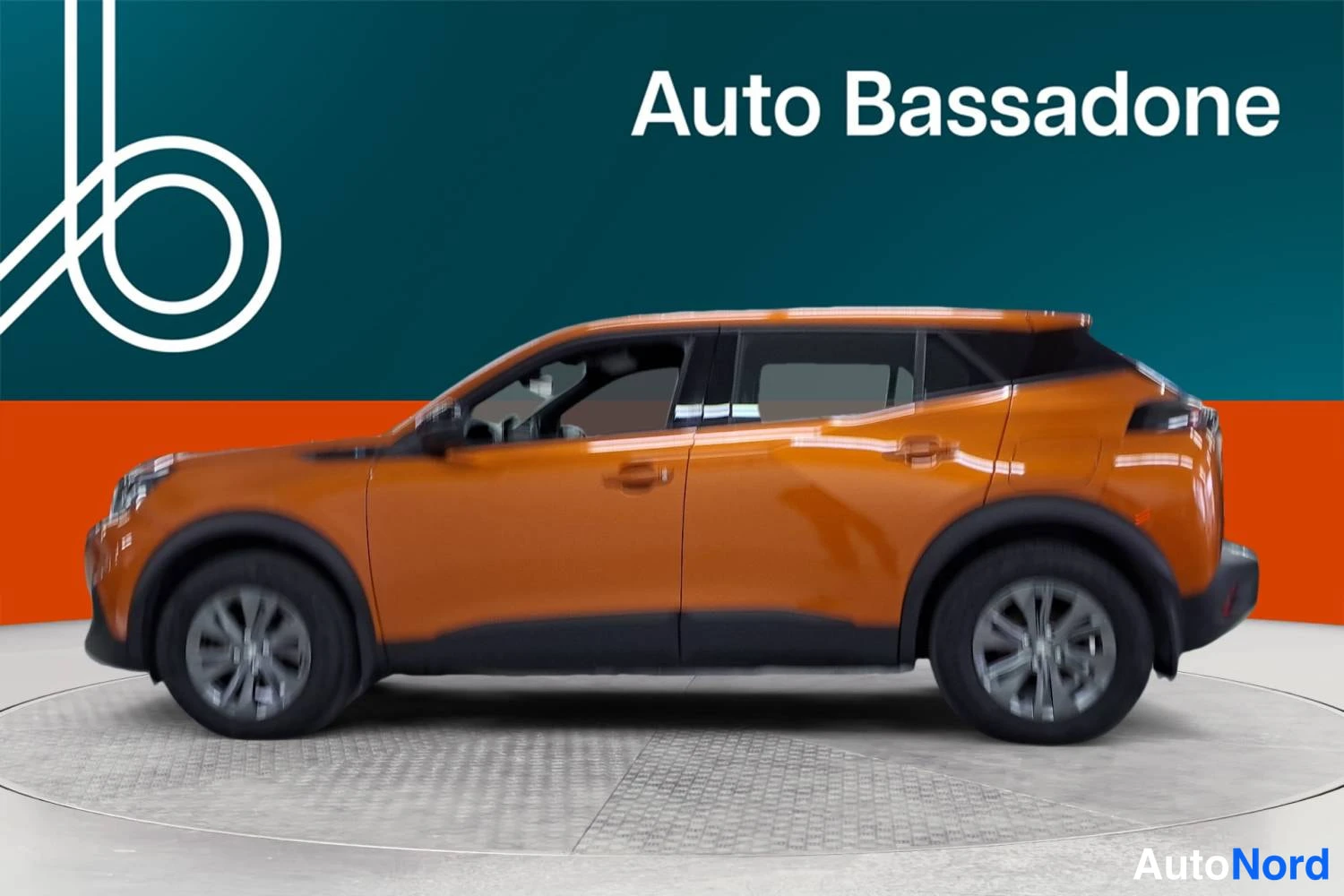 Oranssi Peugeot E-2008 2023, sivulta, kuva 5