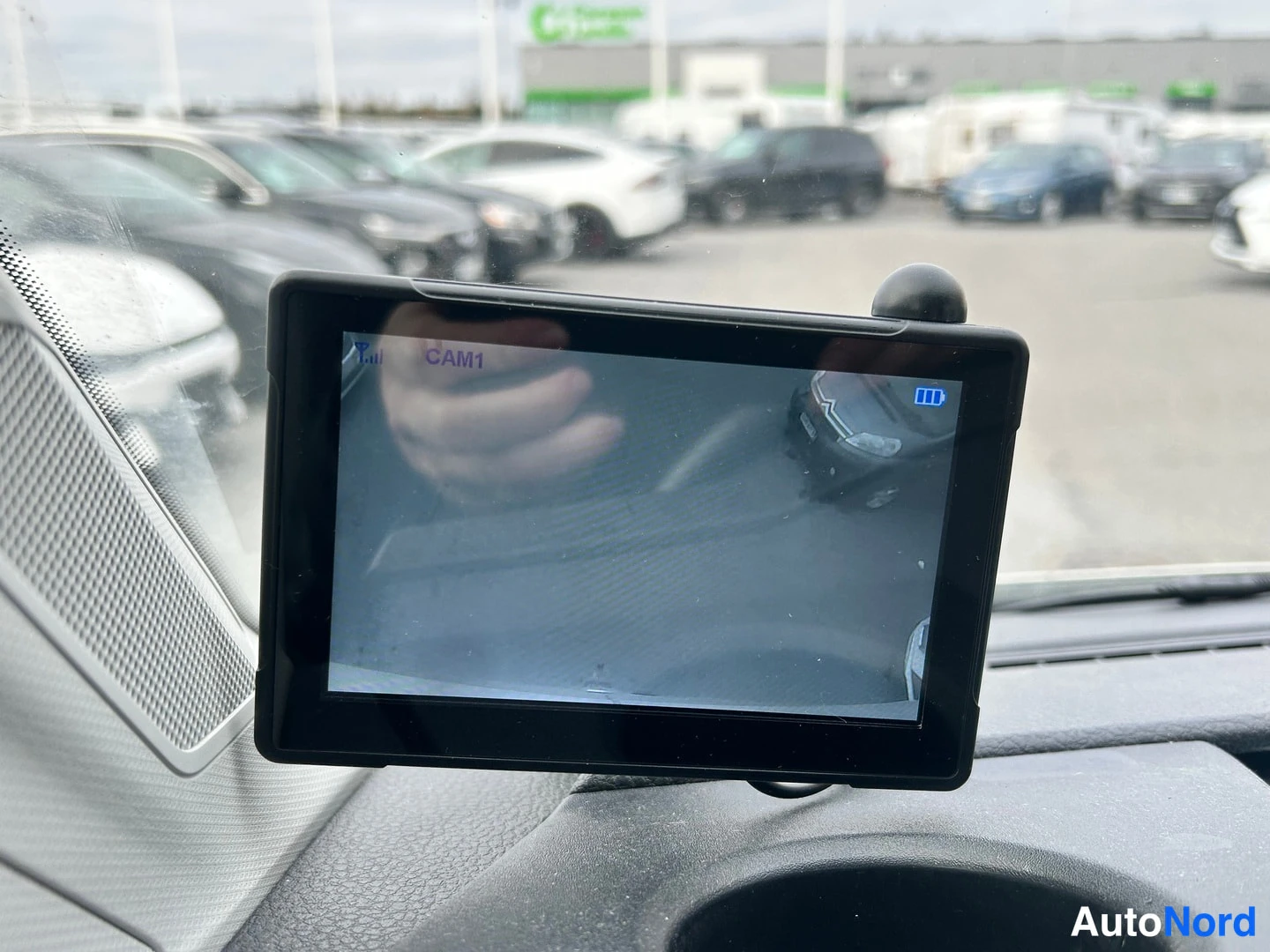 Vit Volkswagen Crafter 2019, bild 13