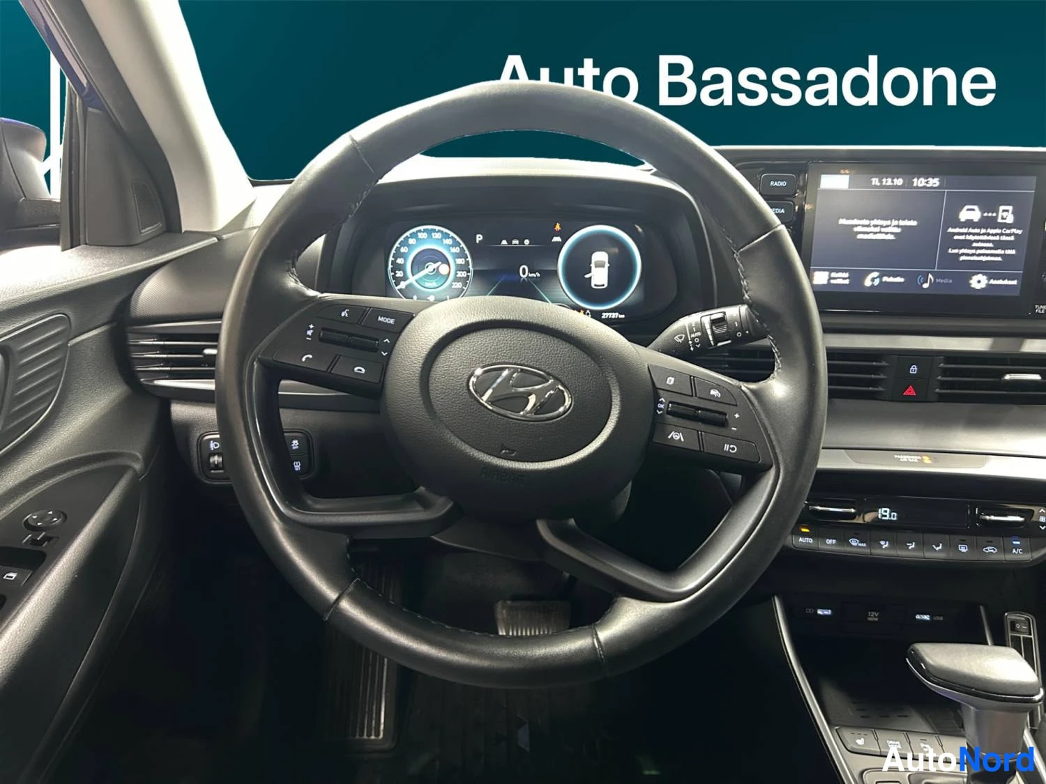 Sininen Hyundai I20 2023, yksityiskohta, kuva 20