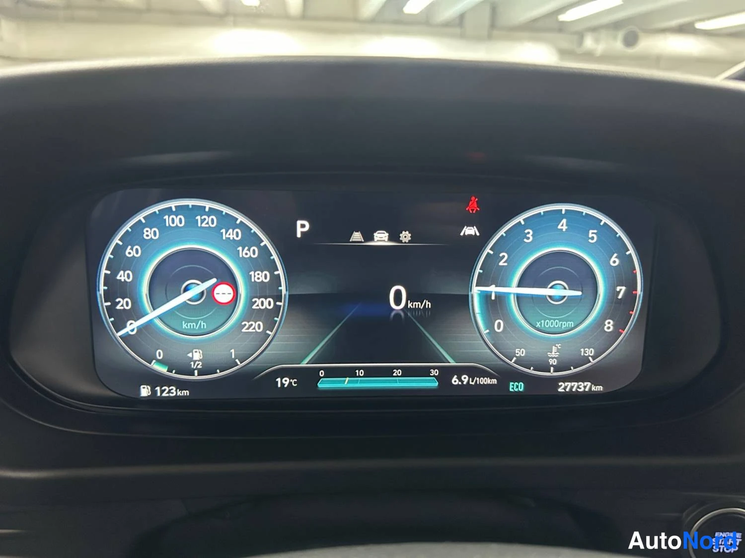 Sininen Hyundai I20 2023, yksityiskohta, kuva 17