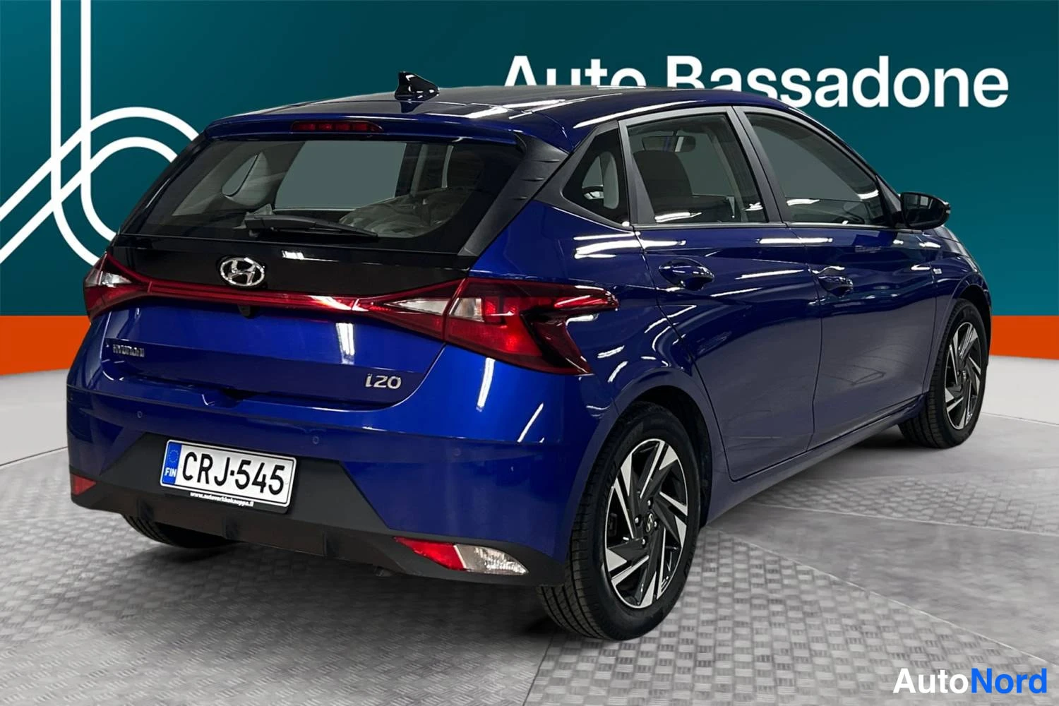 Sininen Hyundai I20 2023, takaviisto, kuva 6