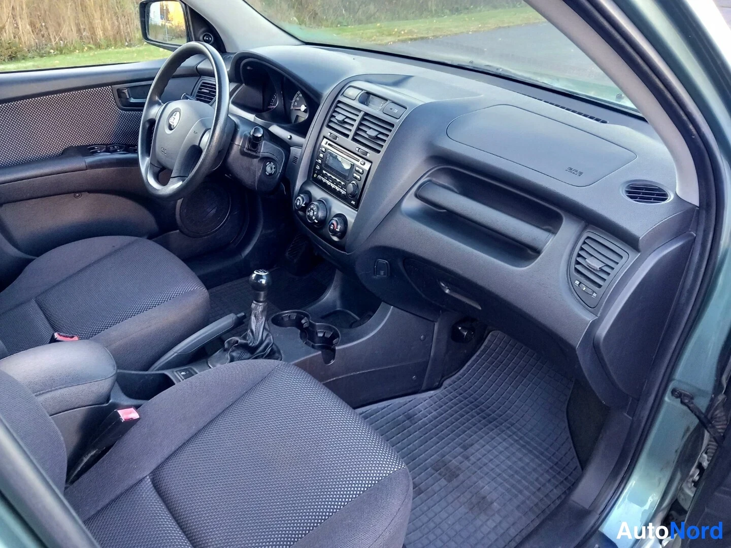 Vihreä Kia Sportage 2007, ohjaamo, kuva 15