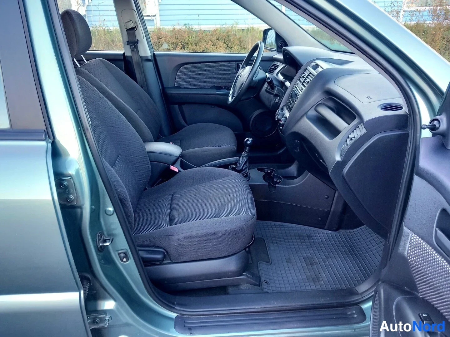 Vihreä Kia Sportage 2007, etuistuimet, kuva 23