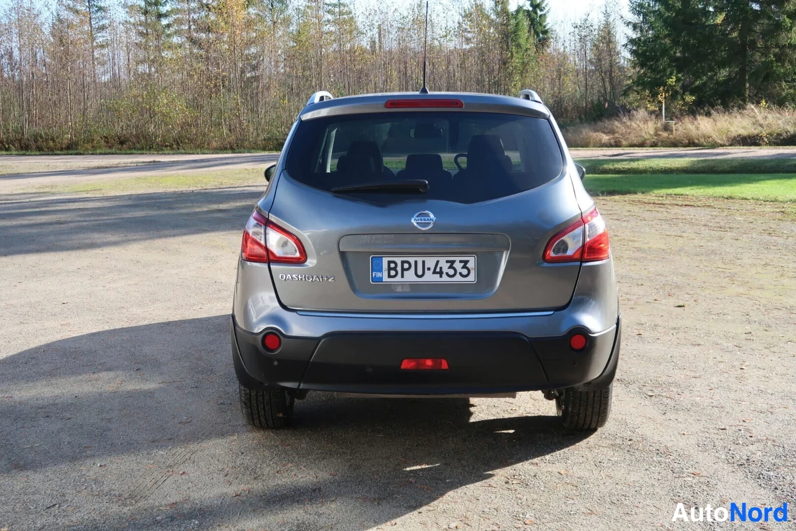 Harmaa Nissan Qashqai+2 2013, takaa, kuva 17