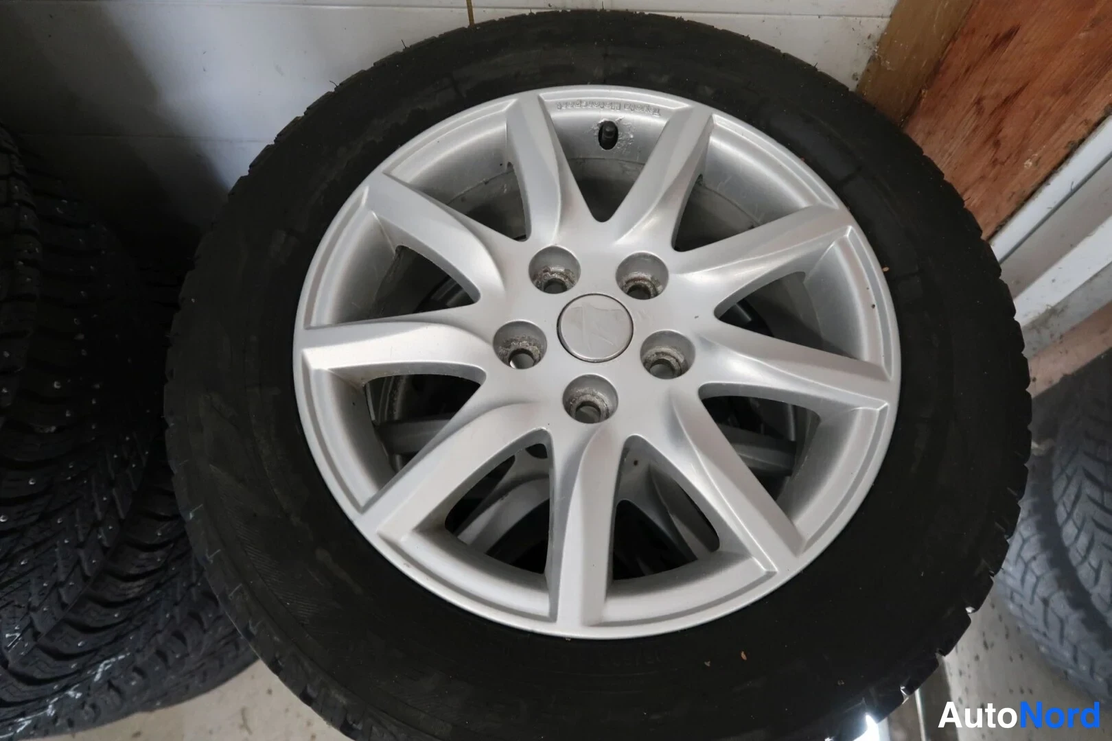 Harmaa Toyota Verso 2011, yksityiskohta, kuva 32