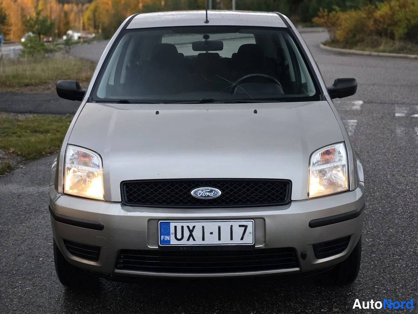 Kupari Ford Fusion 2004, edestä, kuva 3