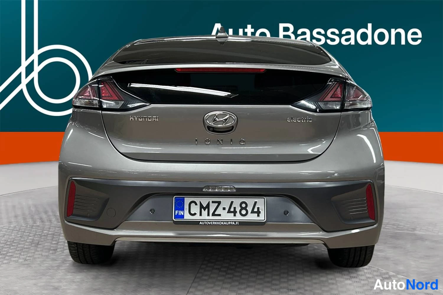 Harmaa Hyundai Ioniq 2021, takaa, kuva 8