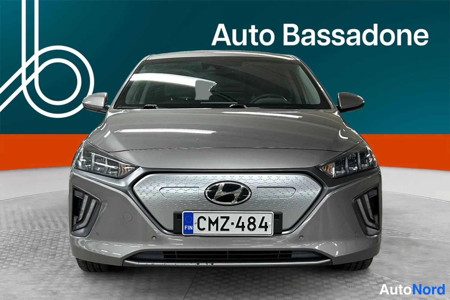 Harmaa Hyundai Ioniq 2021, edestä, kuva 3