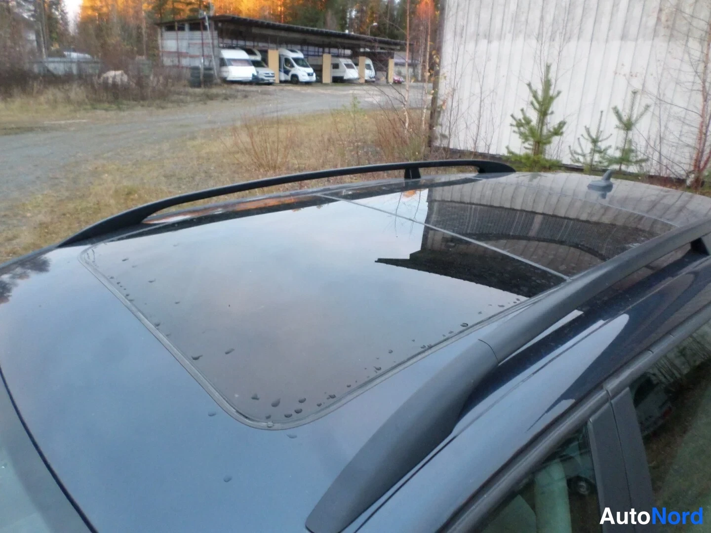 Sininen Volkswagen Golf Variant 2008, yksityiskohta, kuva 11