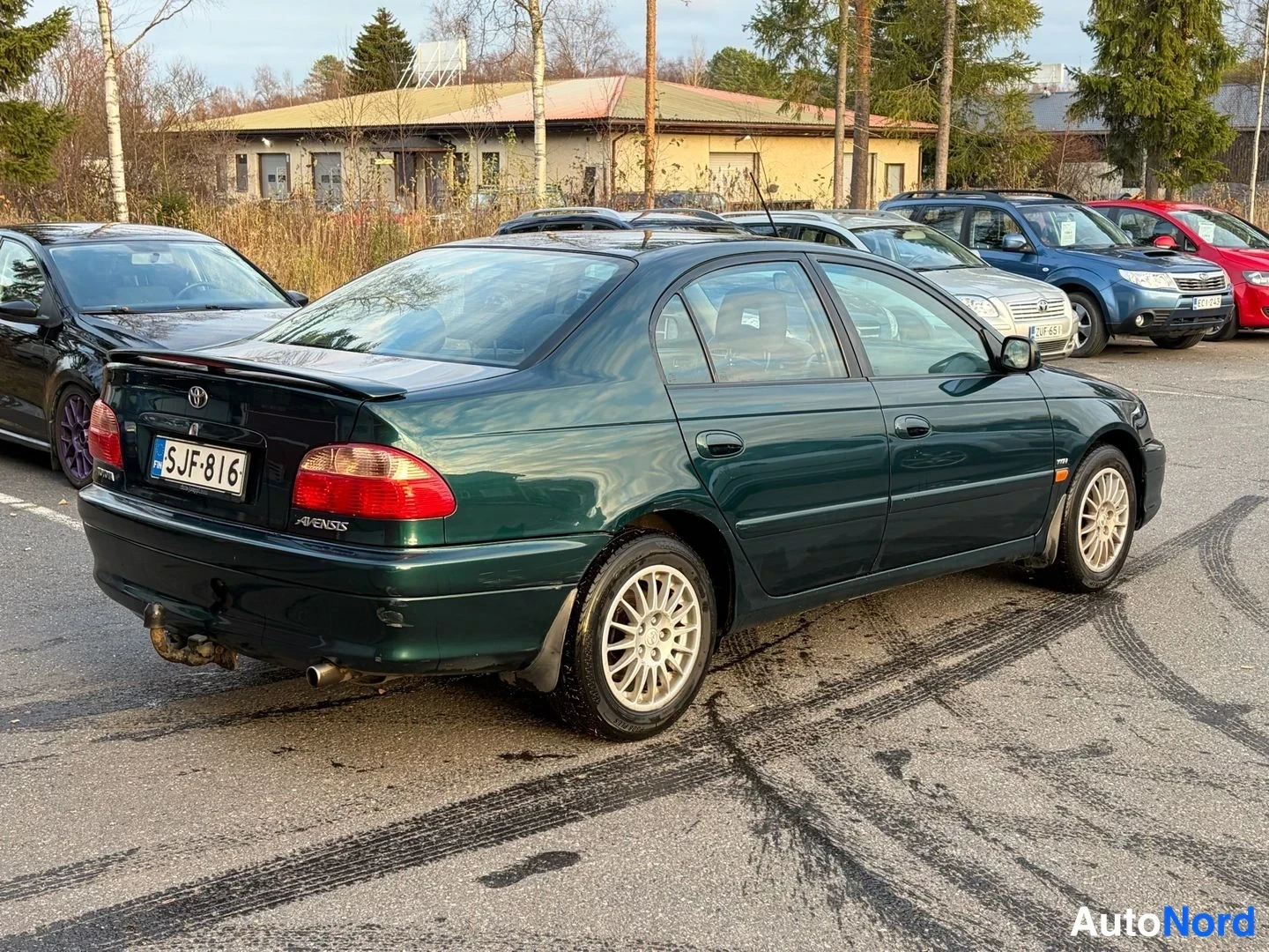 Vihreä Toyota Avensis 2002, takaviisto, kuva 3
