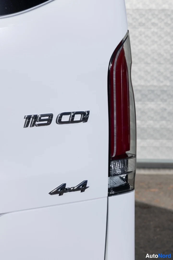 Valkoinen Mercedes-Benz Vito 2026, yksityiskohta, kuva 29