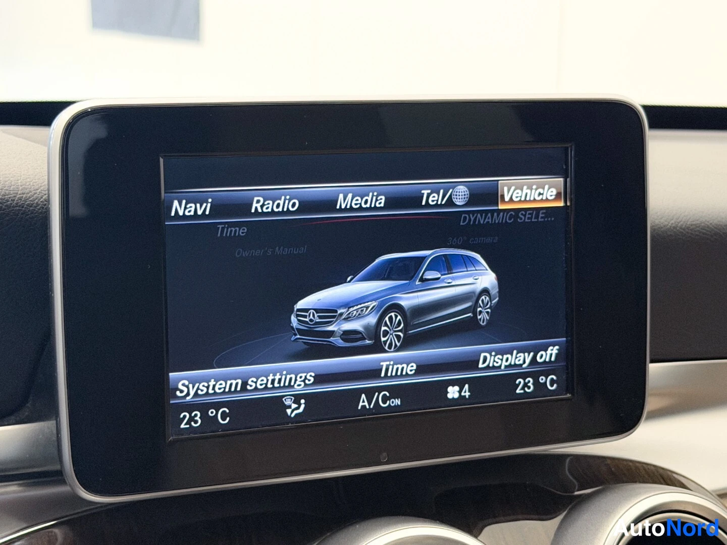 Sininen Mercedes-Benz C 2016, yksityiskohta, kuva 22