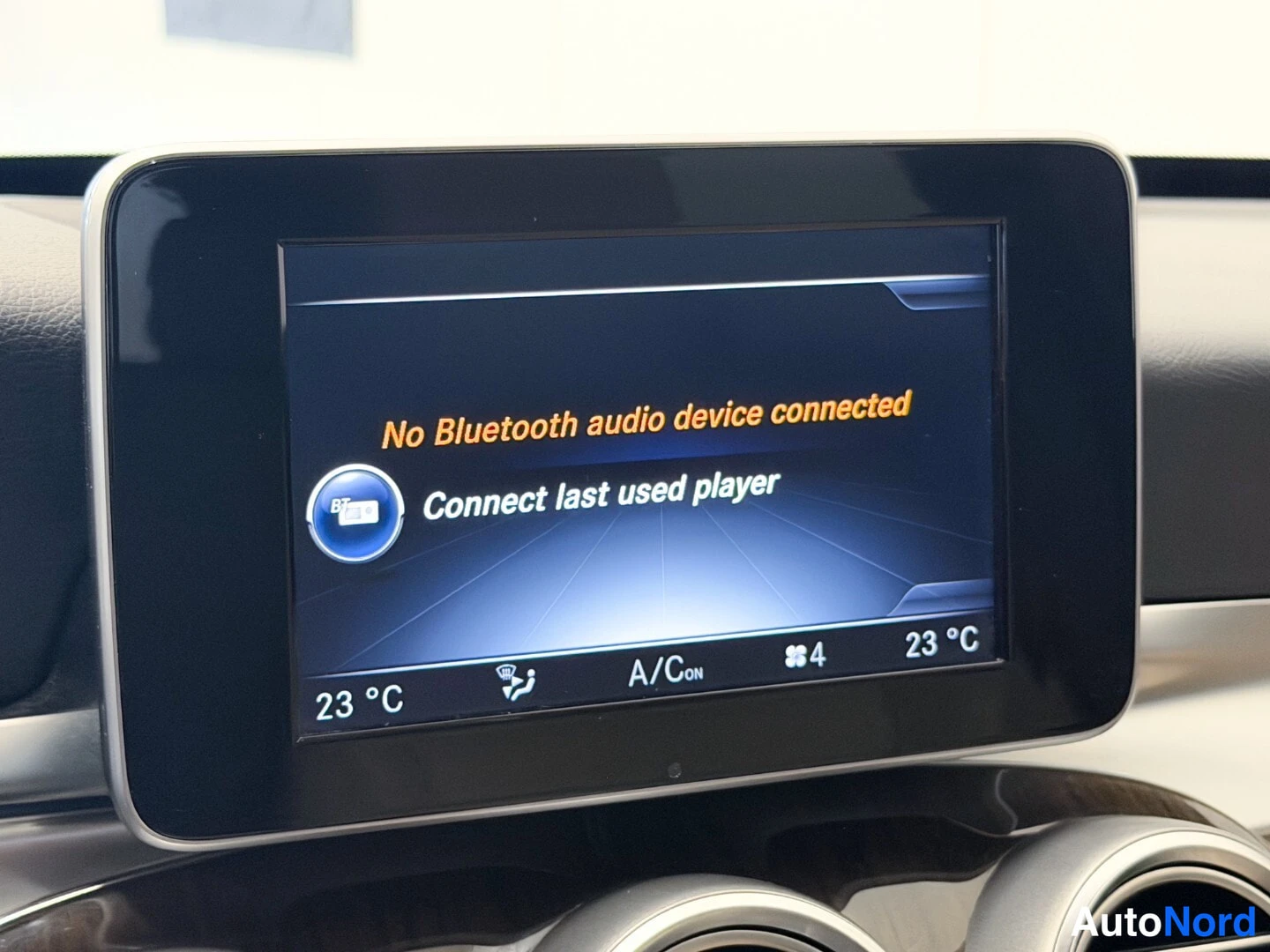 Sininen Mercedes-Benz C 2016, yksityiskohta, kuva 23