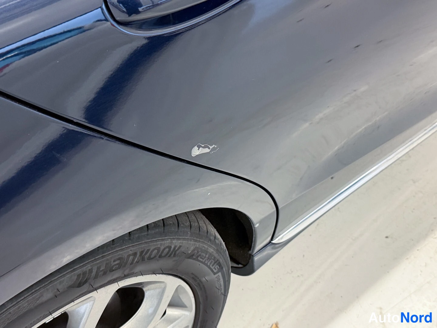 Sininen Mercedes-Benz C 2016, yksityiskohta, kuva 34