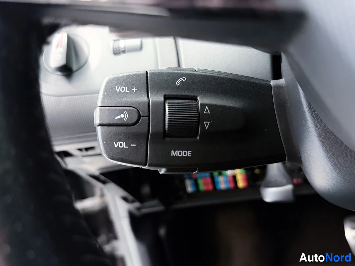 Musta Seat Ibiza 2010, yksityiskohta, kuva 17