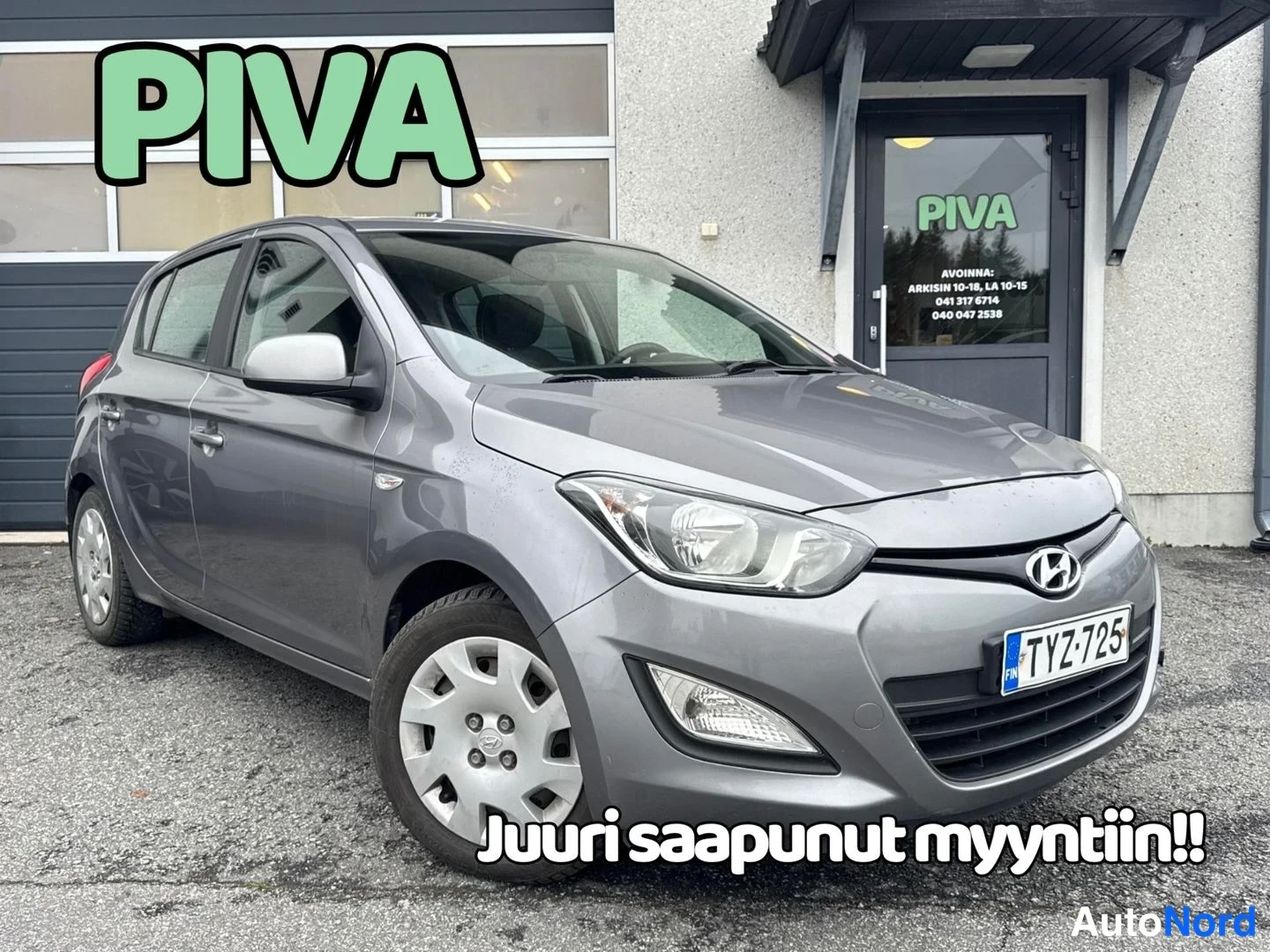 Harmaa Hyundai i20 2013, etuviisto, keula oikealle, kuva 4