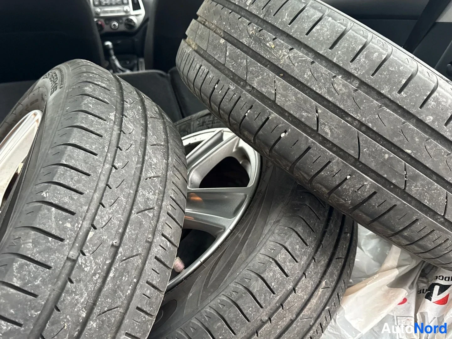 Harmaa Hyundai i20 2013, yksityiskohta, kuva 11
