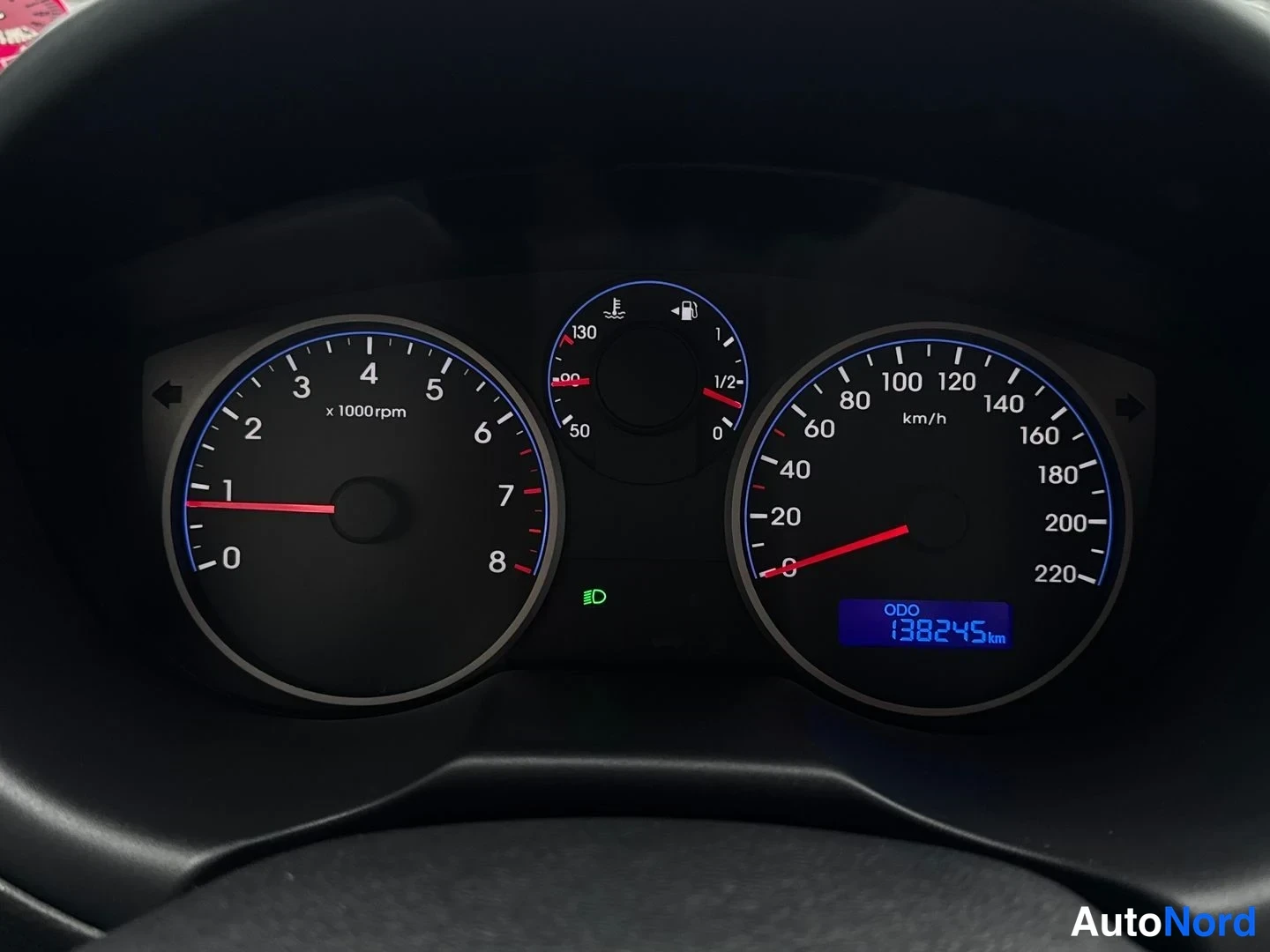 Harmaa Hyundai i20 2013, yksityiskohta, kuva 8