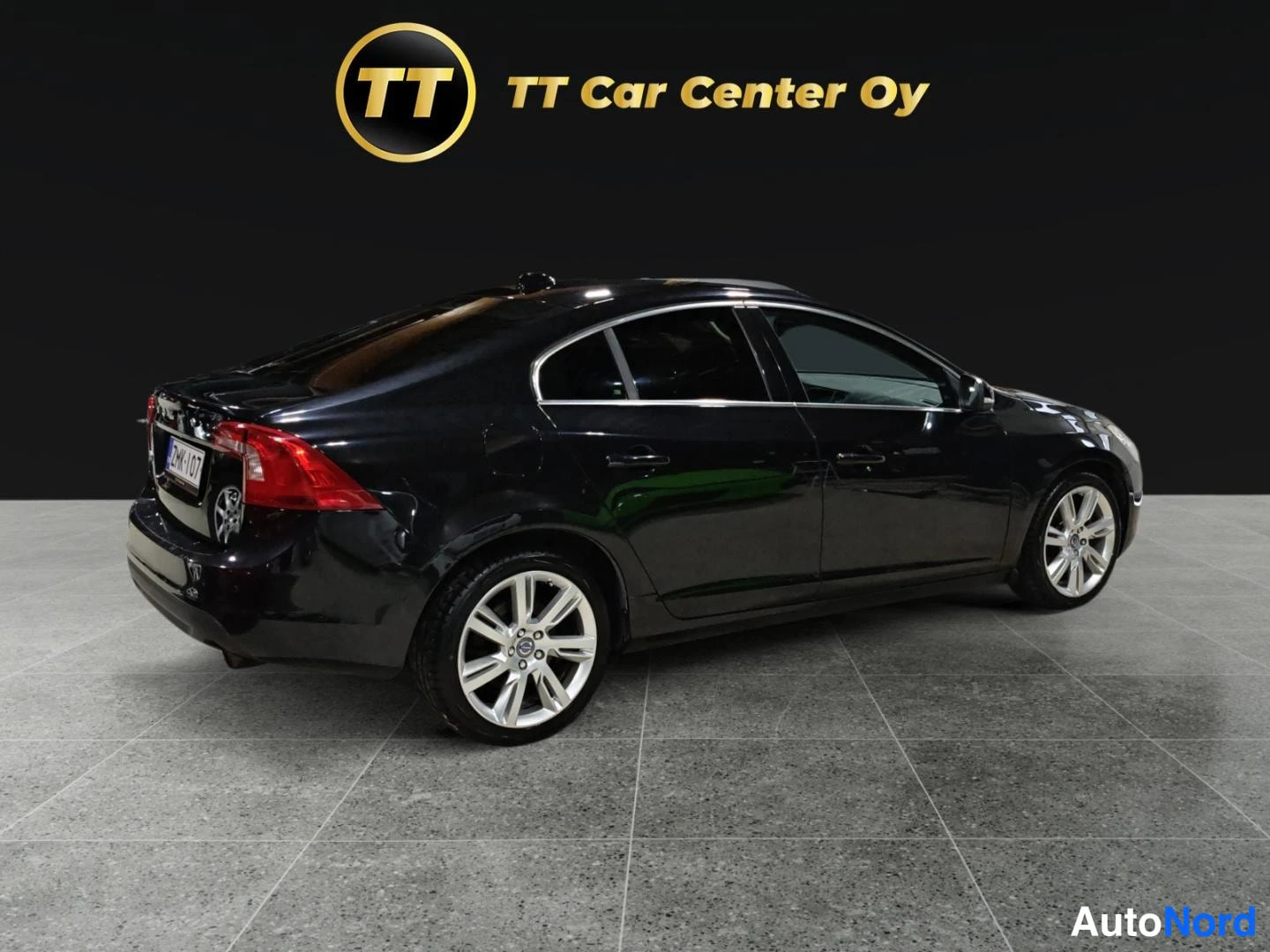 Musta Volvo S60 2012, takaviisto, kuva 7